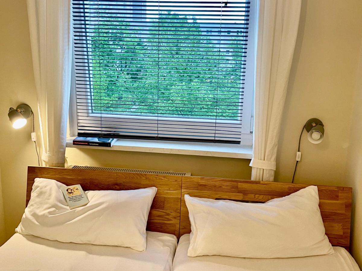 Zentrumsnahe Leipzig-Apartments, Nahe Ufz Und Bmw Inkl Parkplatz Und Fahrraeder Apartment Leipzig